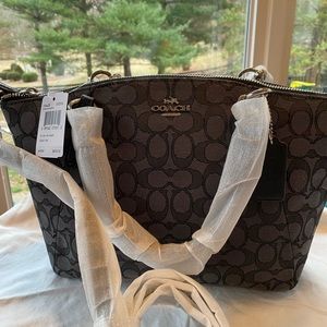 Coach F36625 Small Kelsey Signature